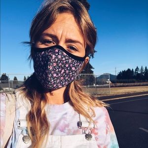 Meet your Posher, Liz